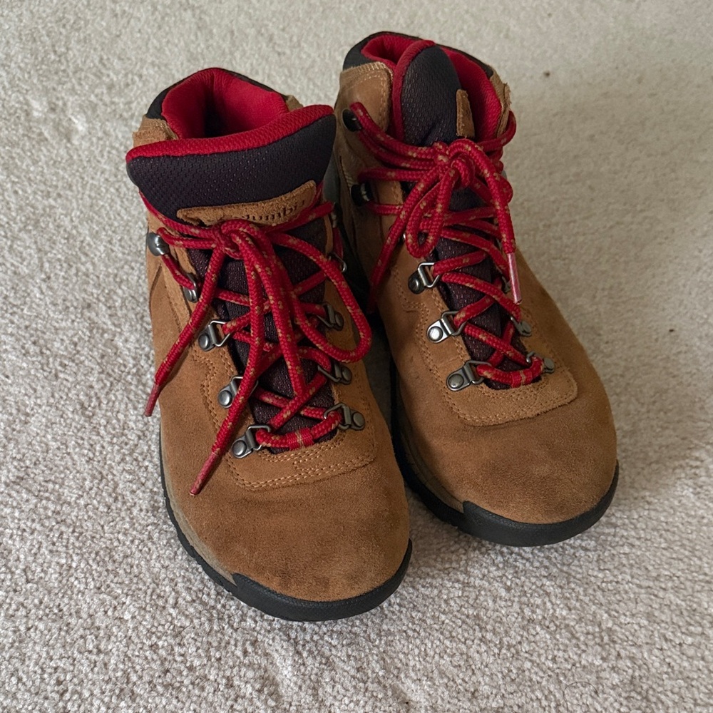 Columbia Brown Suede Lace-Up Hiking Shoes with Red Accents